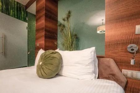 Golden Pearl Boutique - 54