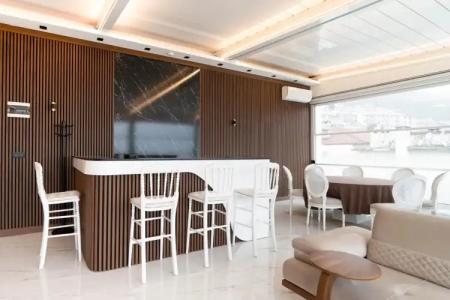 Golden Pearl Boutique - 7