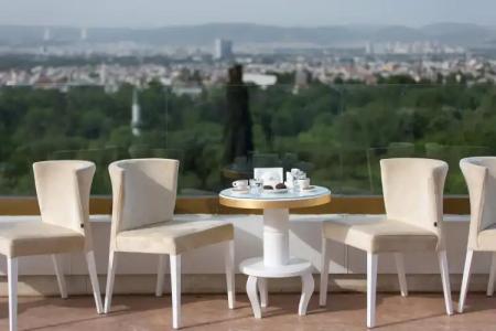 Golden Pearl Boutique - 19