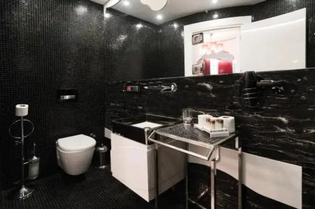 Golden Pearl Boutique - 44