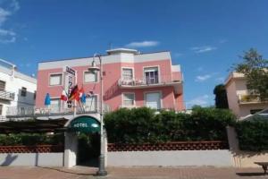 Hotel Ellymar, Vada