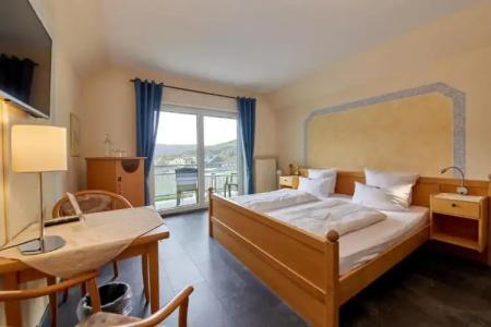 MoselWeinhaus Simon `Sauna`Restaurant`ELadesäule - 69