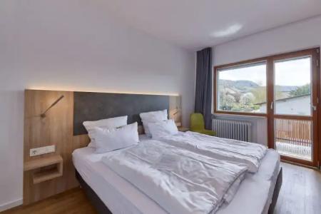 MoselWeinhaus Simon `Sauna`Restaurant`ELadesäule - 33