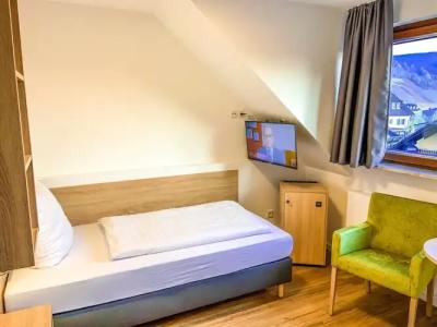 MoselWeinhaus Simon `Sauna`Restaurant`ELadesäule - 56