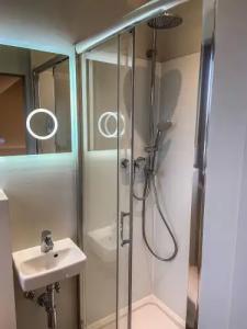 MoselWeinhaus Simon `Sauna`Restaurant`ELadesäule - 57