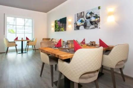 MoselWeinhaus Simon `Sauna`Restaurant`ELadesäule - 27