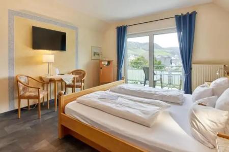 MoselWeinhaus Simon `Sauna`Restaurant`ELadesäule - 66