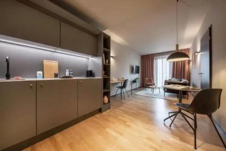 B&B Berlin-Airport - 86