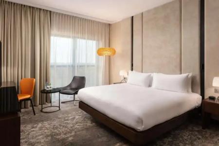 DoubleTree by Hilton Łódź - 32