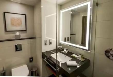 DoubleTree by Hilton Łódź - 45