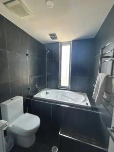 Crown on Darby Newcastle - 48