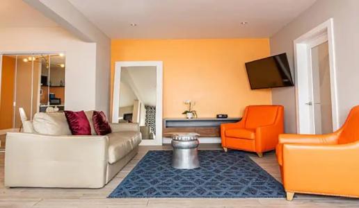 Oceanside and Suites - 72