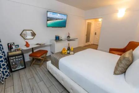 Oceanside and Suites - 37