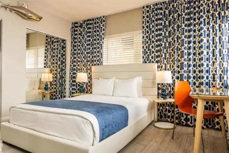 Oceanside and Suites - 5