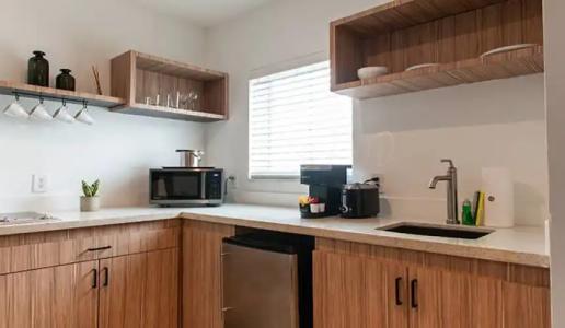 Oceanside and Suites - 56