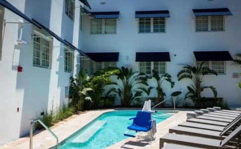 Oceanside and Suites - 17