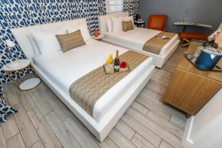 Oceanside and Suites - 40