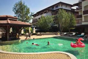 MM Complex Apartments, Primorsko