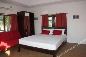 Rock Garden E28 4 bedroom Pool villa, Mae Pim