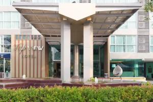 Top View Hotel - SHA Extra Plus, Sri Racha