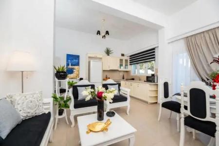 Queen of Santorini - 65