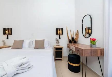 Queen of Santorini - 72