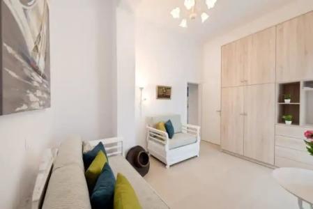 Queen of Santorini - 41