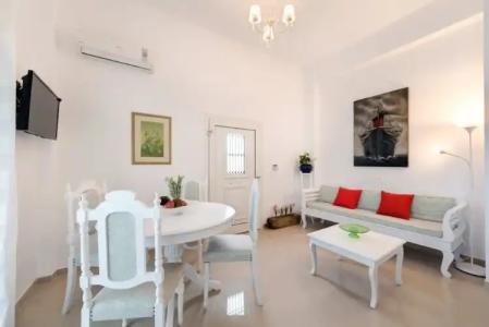 Queen of Santorini - 36