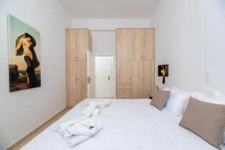 Queen of Santorini - 73