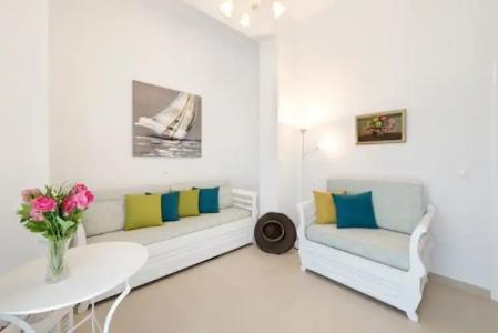 Queen of Santorini - 42