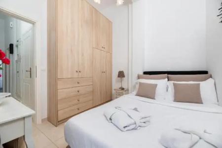 Queen of Santorini - 71