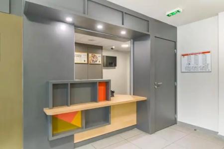 B&B Marseille La Valentine - 13