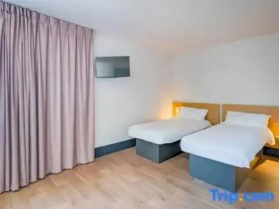 B&B Marseille La Valentine - 20