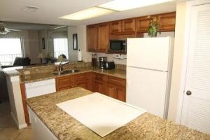 Windjammer 214, Cedar Landing