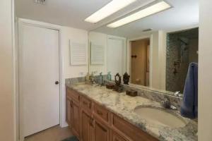 Windjammer 402, Cedar Landing