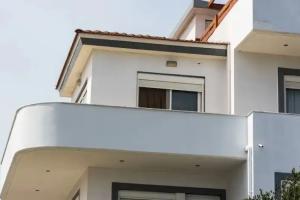 Villa Elia, Kolimbia