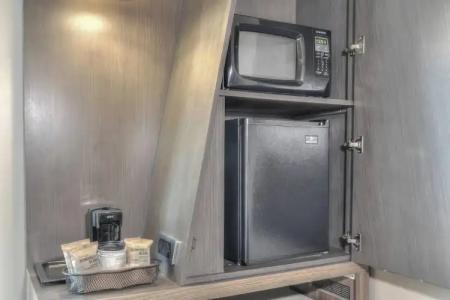 Courtyard by Marriott Pigeon Forge - 83