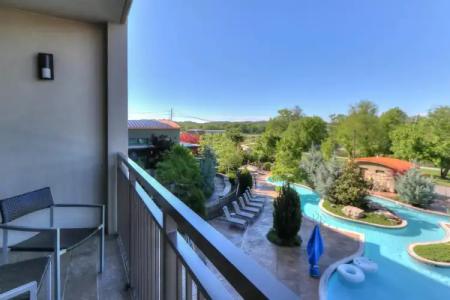 Courtyard by Marriott Pigeon Forge - 35