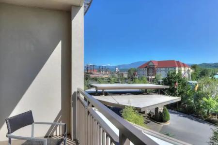 Courtyard by Marriott Pigeon Forge - 108