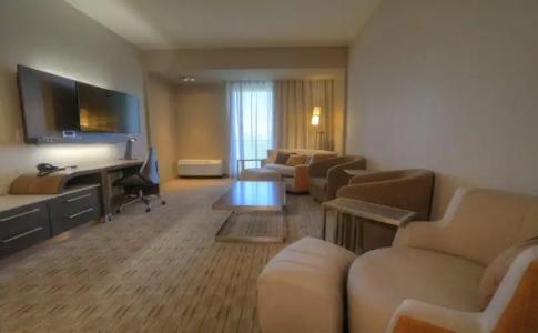 Courtyard by Marriott Pigeon Forge - 16