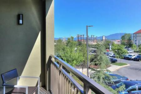Courtyard by Marriott Pigeon Forge - 73
