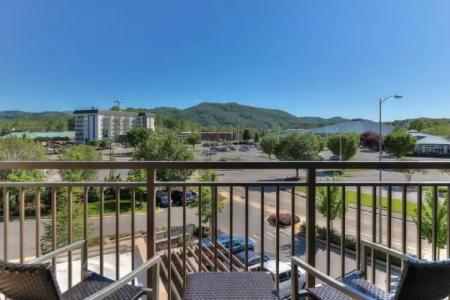 Courtyard by Marriott Pigeon Forge - 119