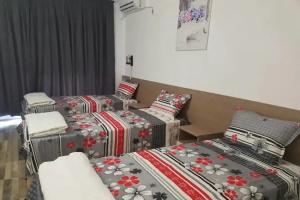 Hotel Neva, Kiten
