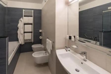 Hesperia & Residence - 66