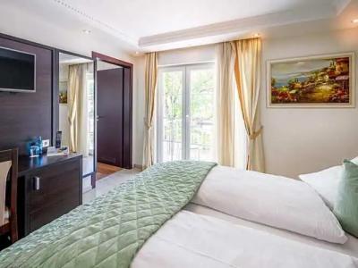 KristallFettehenne - 28