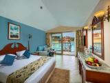 Bungalow with water view
