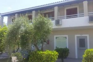 Alexandros Studios Apartments, Roda