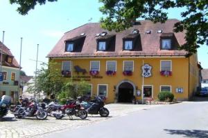 Landgasthof Zum goldenen Löwen Mini-hotel, Moosbach