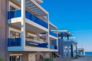 Must Boutique Hotel & Restaurant, Kanali