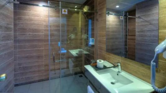 Orussey One & Apartment - 135